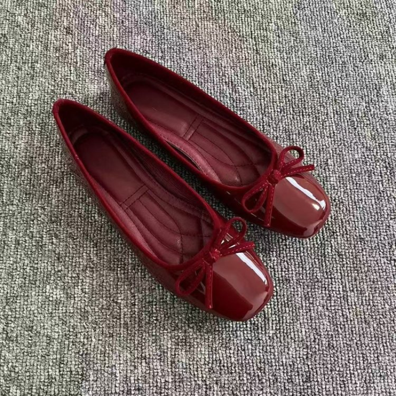 Velvet Rouge Bow Pumps
