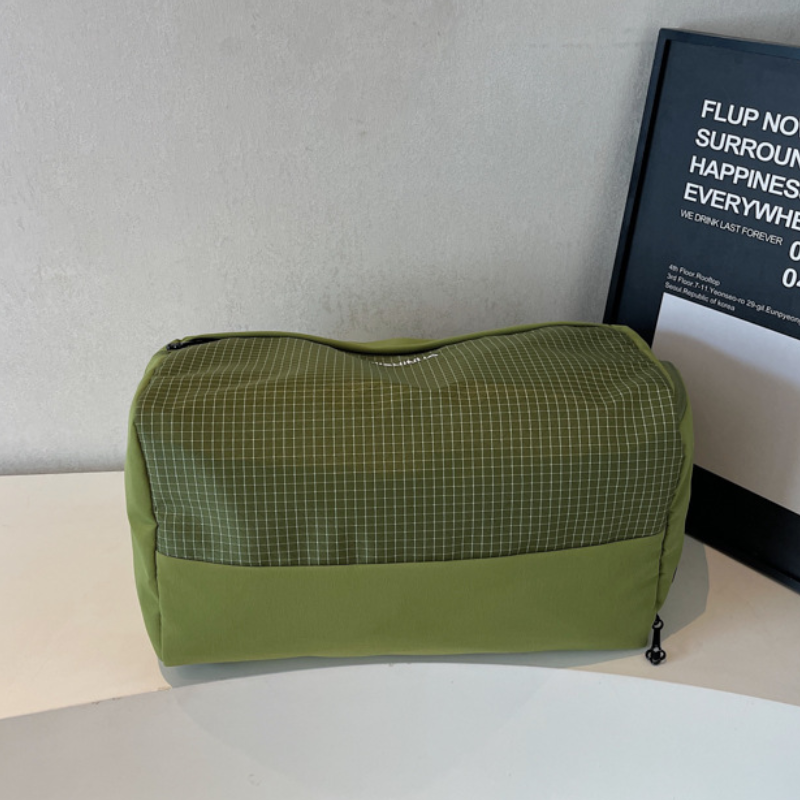 Aero Lite Gym Duffle Bag