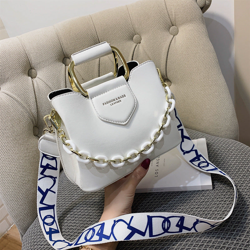Chain  Bucket Crossbody Bag