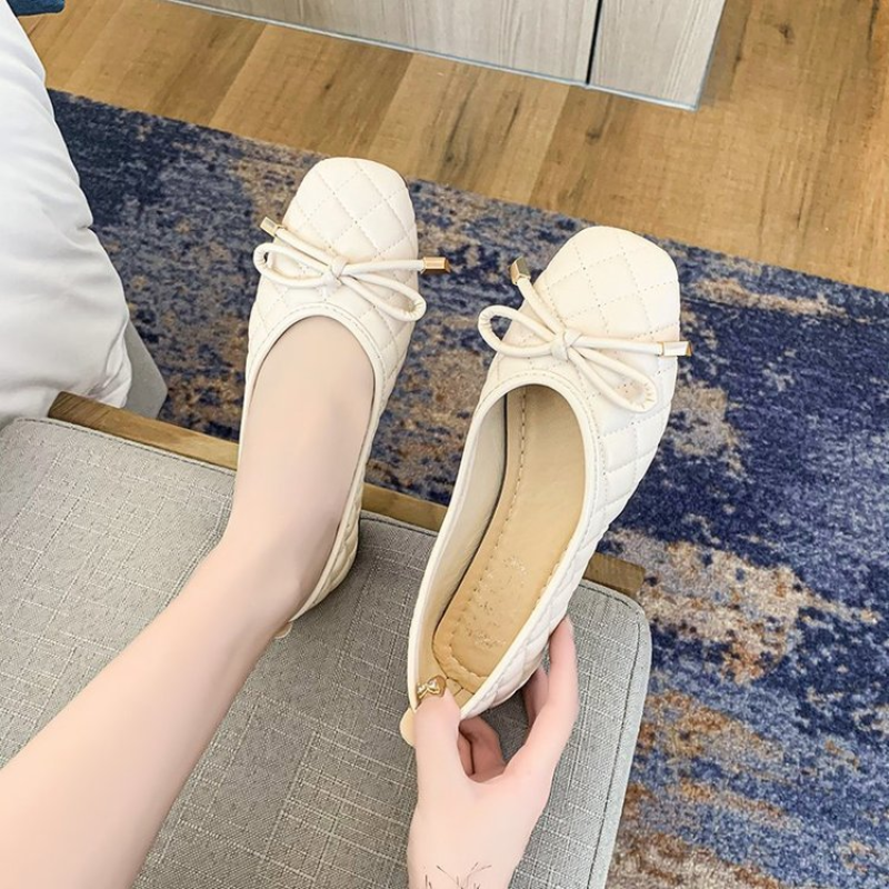 Ivory Quilted Bow Pumps