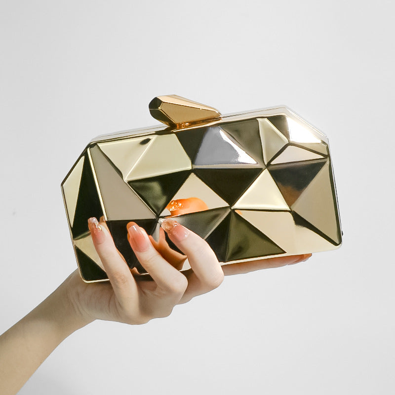 Diamond-Shaped  Metal Chain Evening Clutch Bag