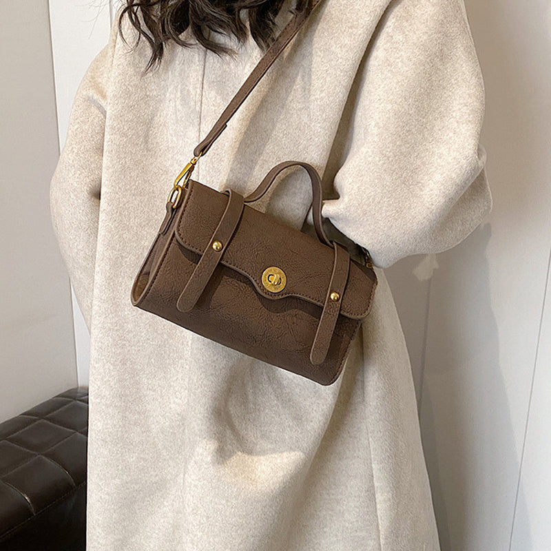 Vintage Chic Commuter Crossbody Bag